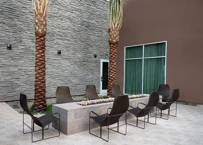 Courtyard By Marriott At Wrigleyville West 3* Mesa