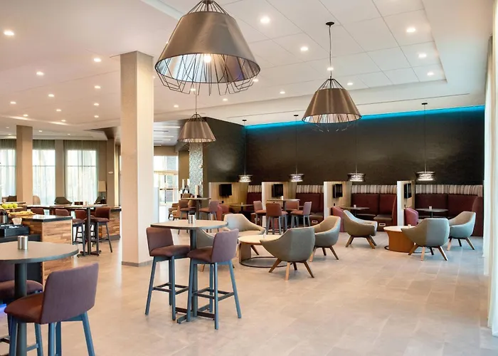 Hotel Courtyard By Marriott At Wrigleyville West