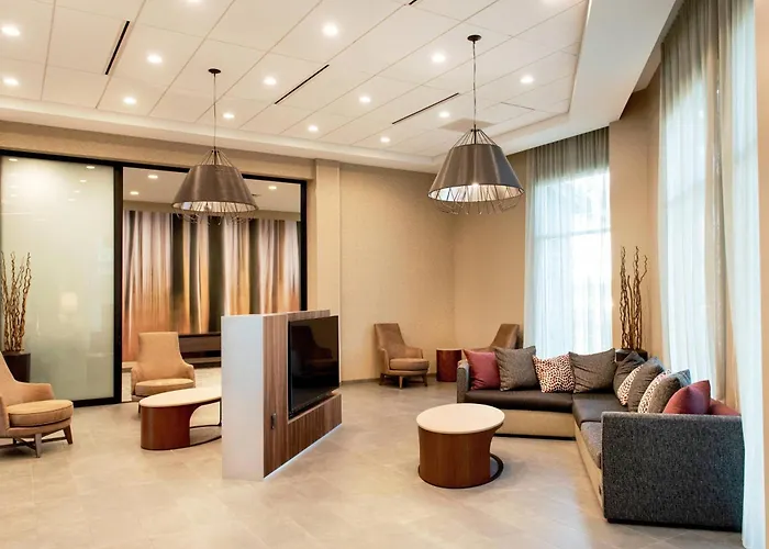Courtyard By Marriott At Wrigleyville West Mesa